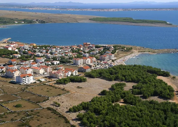 Apartman With Parking Space Povljana, Pag - 15532 Povljana